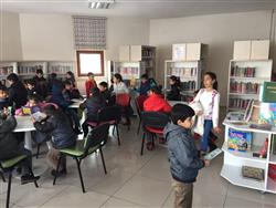 Fevziye Mollaoğlu İlkokulu 1. Sınıf öğrencileri, öğretmenleri Nuray Kurt ve Fatma Erciyes gözetiminde kütüphanemizi ziyaret ettiler. Öğrencilerimize kütüphane kullanımı hakkı (1).jpeg