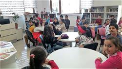 29.03.2017 tarihinde Durak Havva Demir İlkokulu 2.ve 3.sınıf öğretmen ve öğrencileri için kütüphanemizde oryantasyon çalışması yapıldı (1).jpeg
