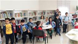 29.03.2017 tarihinde Durak Havva Demir İlkokulu 2.ve 3.sınıf öğretmen ve öğrencileri için kütüphanemizde oryantasyon çalışması yapıldı (8).jpeg