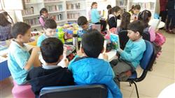 04.04.2017 tarihinde Servet Akaydın İlkokulu 2. sınıf öğretmen ve öğrencileri için kütüphanemizde oryantasyon çalışması yapıldı (9).jpeg
