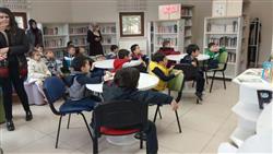 13.04.2017 tarihinde Melikgazi Beyazzambak Anaokulu öğretmen ve öğrencileri için kütüphanemizde oryantasyon çalışması yapıldı (4).jpeg