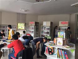 Mustafa Germirli İmam Hatip Ortaokulu öğrencileri öğretmenleri ile kütüphanemize geldiler. Hem bilgi aldılar hem okuma saati gerçekleştirdiler (3).jpg