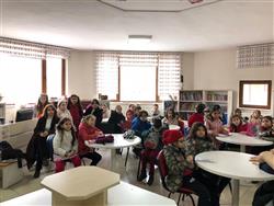 09-10 Ocak 2018 tarihlerinde Besime Özderici İlkokulu öğretmen ve öğrencileri için kütüphanemizde oryantasyon çalışması yapıldı..jpg