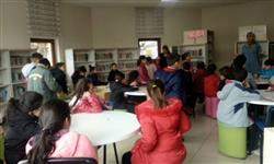 14.03.2018 tarihinde Mehmet Alçı İlkokulu öğretmen ve öğrencileri için kütüphanemizde oryantasyon çalışması yapıldı (4).jpg