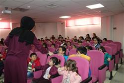 09.04.2018 Nesrin Boysan Anaokulu öğretmen ve öğrencileri için kütüphanemizde oryantasyon çalışması yapılmıştır.  (6).JPG