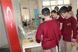 19 Mayıs Atatürk'ü Anma, Gençlik ve Spor Bayramı kapsamında kütüphanemizde bir hafta boyunca kullanıcılarımızın hizmetinde olan sergimize ilgi yoğundu (3).JPG