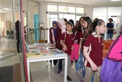 19 Mayıs Atatürk'ü Anma, Gençlik ve Spor Bayramı kapsamında kütüphanemizde bir hafta boyunca kullanıcılarımızın hizmetinde olan sergimize ilgi yoğundu (5).JPG